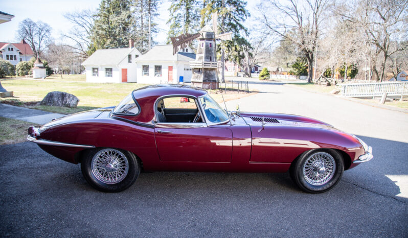 								1966 Jaguar XKE Series I 4.2 Roadster full									