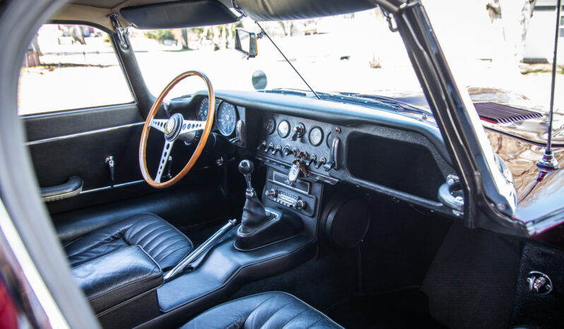 								1966 Jaguar XKE Series I 4.2 Roadster full									