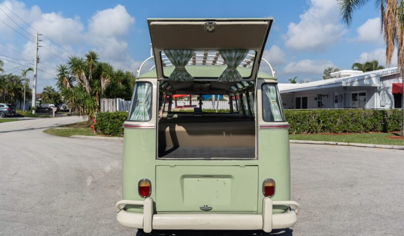 								1965 Volkswagen Type 2 Kombi 23-Window Conversion full									