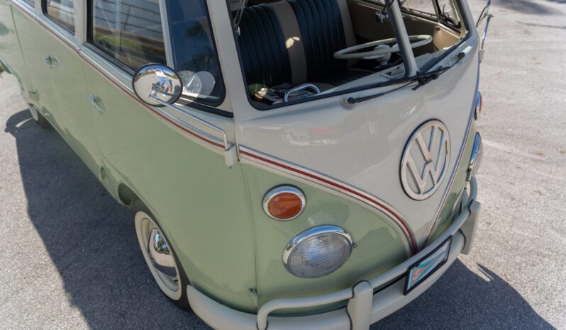 								1965 Volkswagen Type 2 Kombi 23-Window Conversion full									