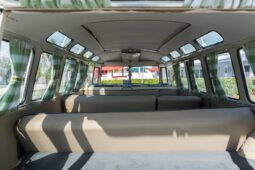										1965 Volkswagen Type 2 Kombi 23-Window Conversion full									