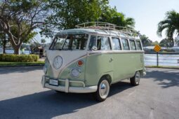 										1965 Volkswagen Type 2 Kombi 23-Window Conversion full									