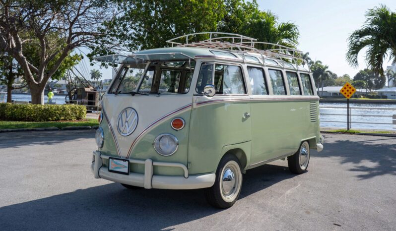 								1965 Volkswagen Type 2 Kombi 23-Window Conversion full									