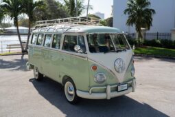										1965 Volkswagen Type 2 Kombi 23-Window Conversion full									