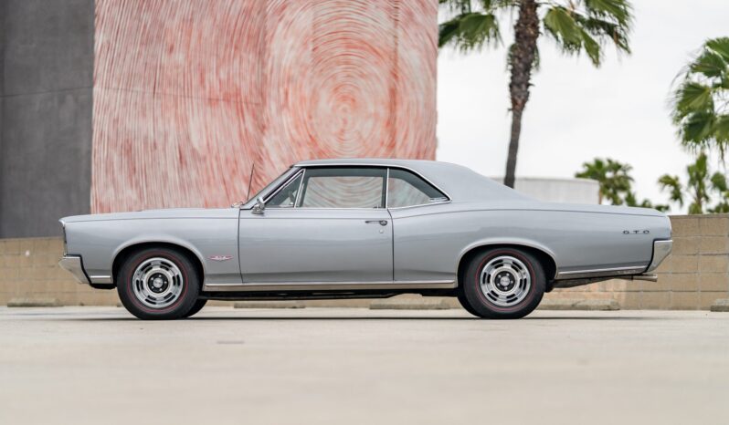 								1966 Pontiac GTO 4-Speed full									