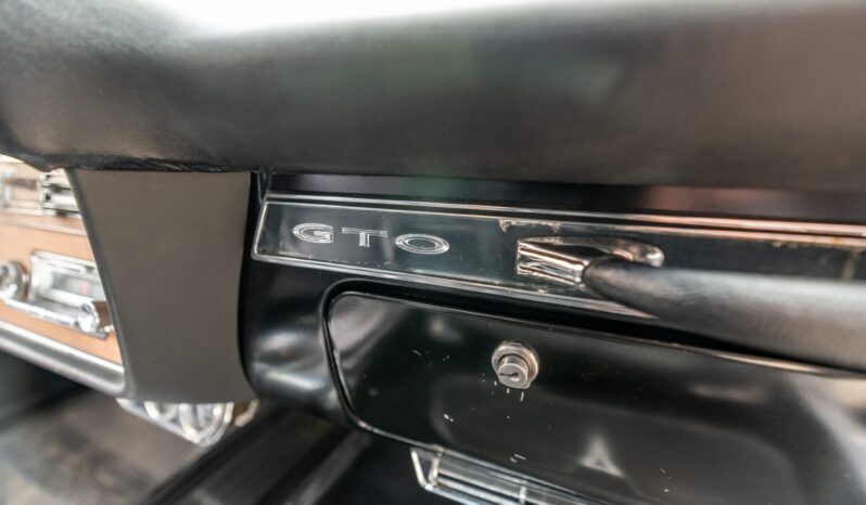 								1966 Pontiac GTO 4-Speed full									