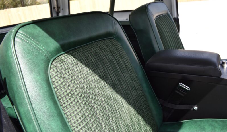 								1977 Ford Bronco 302 full									