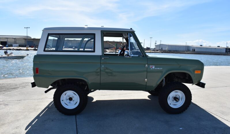 								1977 Ford Bronco 302 full									