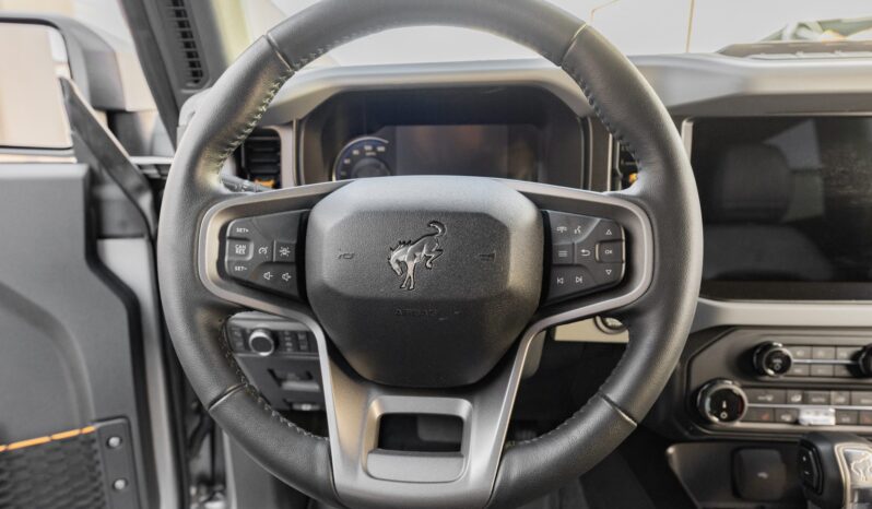 								2022 Ford Bronco Badlands 2-Door full									