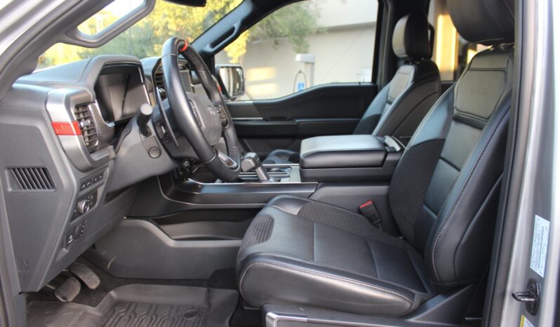 								2022 Ford F-150 Raptor SuperCrew full									