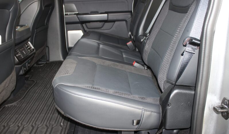 								2022 Ford F-150 Raptor SuperCrew full									