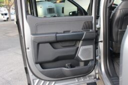 										2022 Ford F-150 Raptor SuperCrew full									