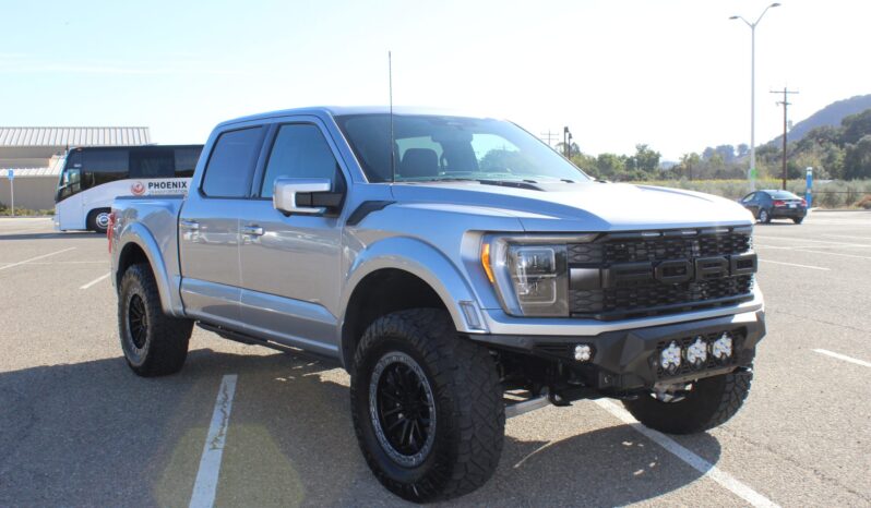 								2022 Ford F-150 Raptor SuperCrew full									