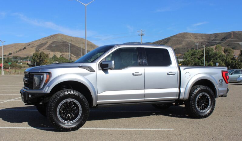 								2022 Ford F-150 Raptor SuperCrew full									