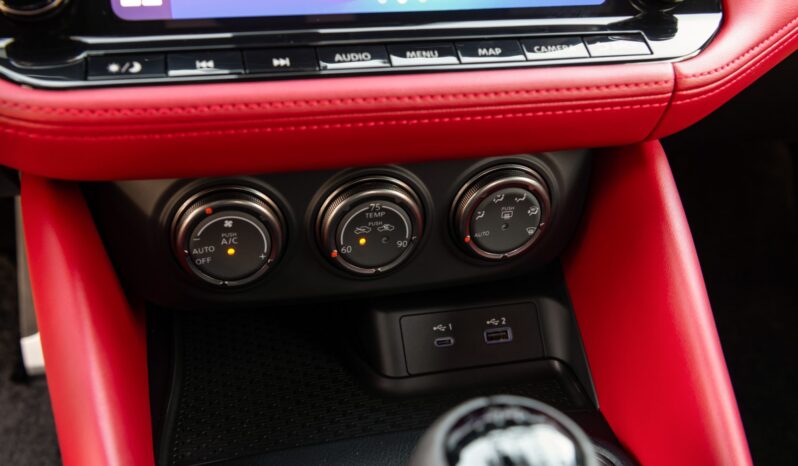 								2023 Nissan Z Performance 6-Speed full									