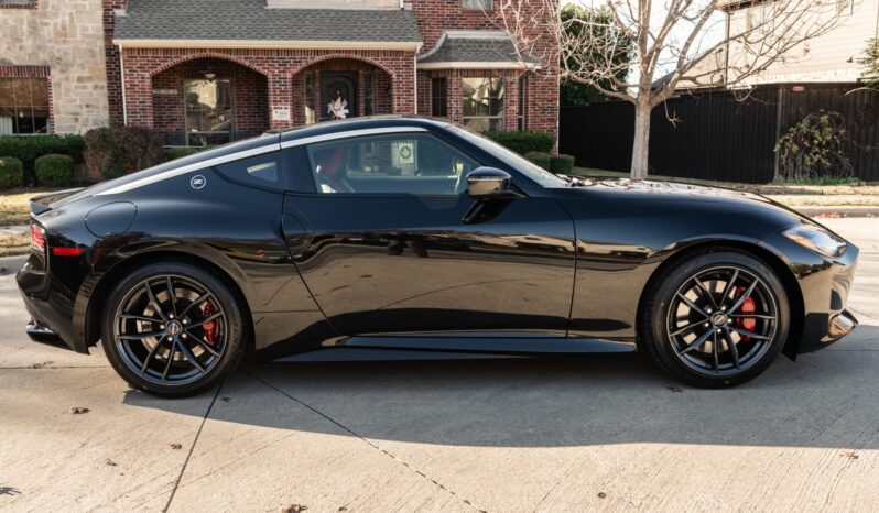 								2023 Nissan Z Performance 6-Speed full									