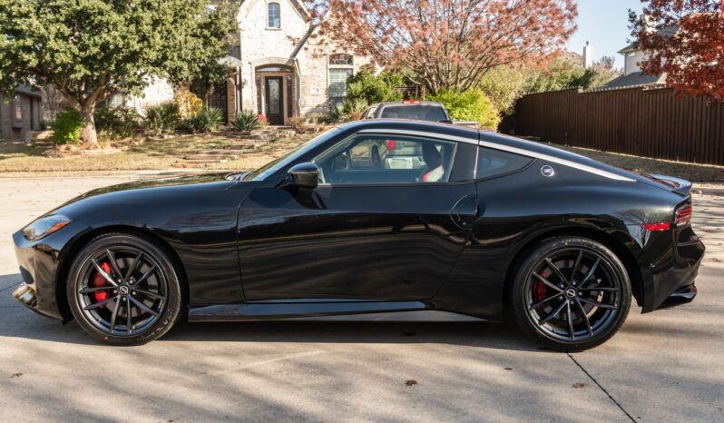								2023 Nissan Z Performance 6-Speed full									