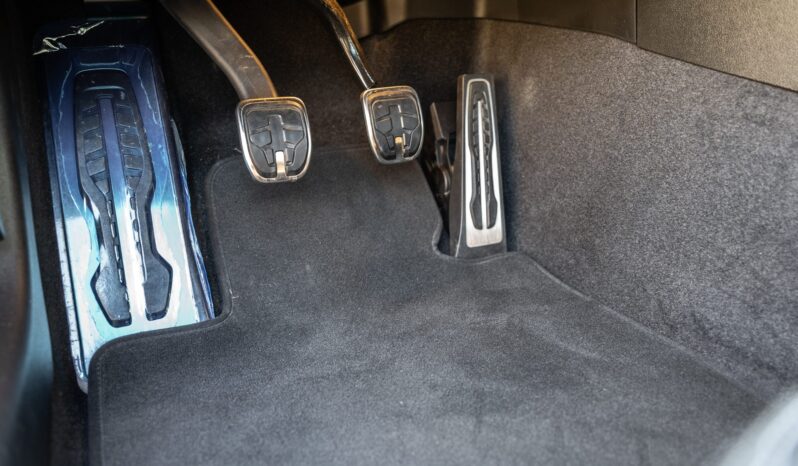 								2023 BMW M2 6-Speed Carbon Package full									