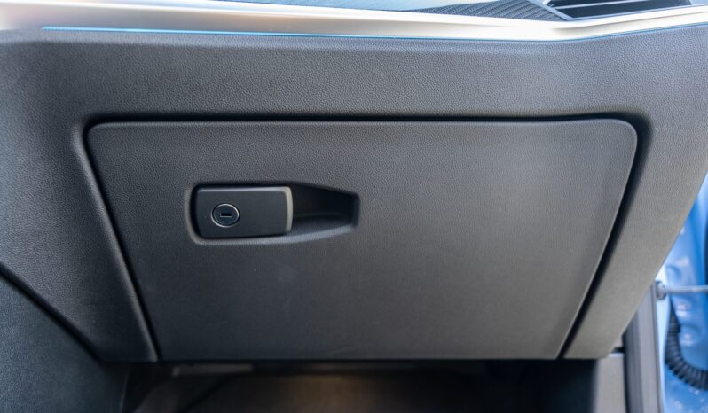 								2023 BMW M2 6-Speed Carbon Package full									