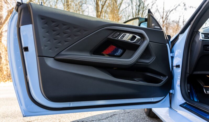 								2023 BMW M2 6-Speed Carbon Package full									