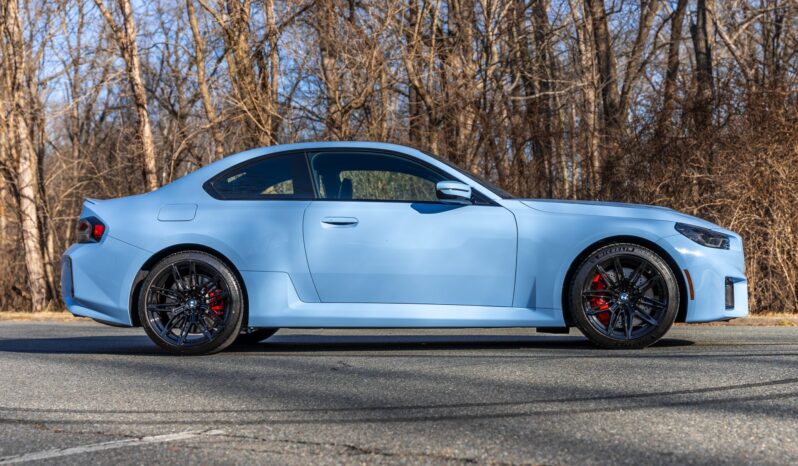 								2023 BMW M2 6-Speed Carbon Package full									