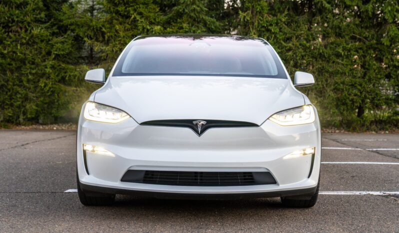								2022 Tesla Model X Plaid full									