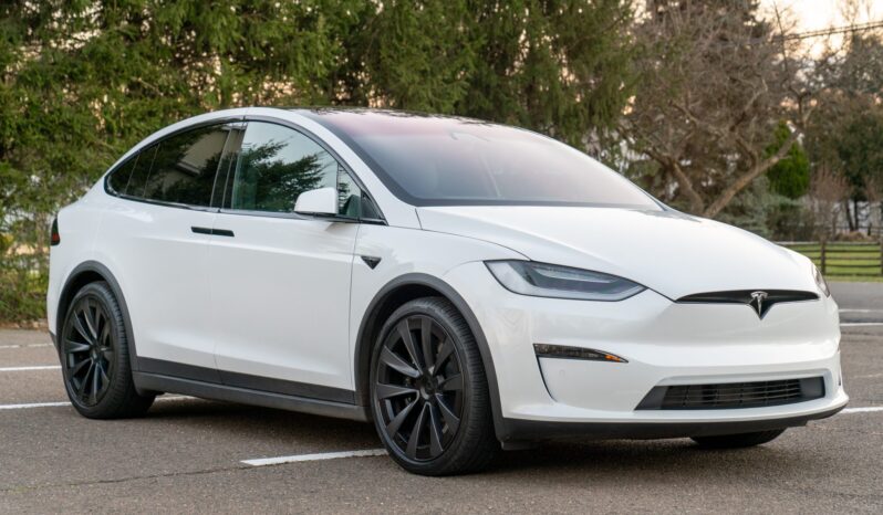 								2022 Tesla Model X Plaid full									