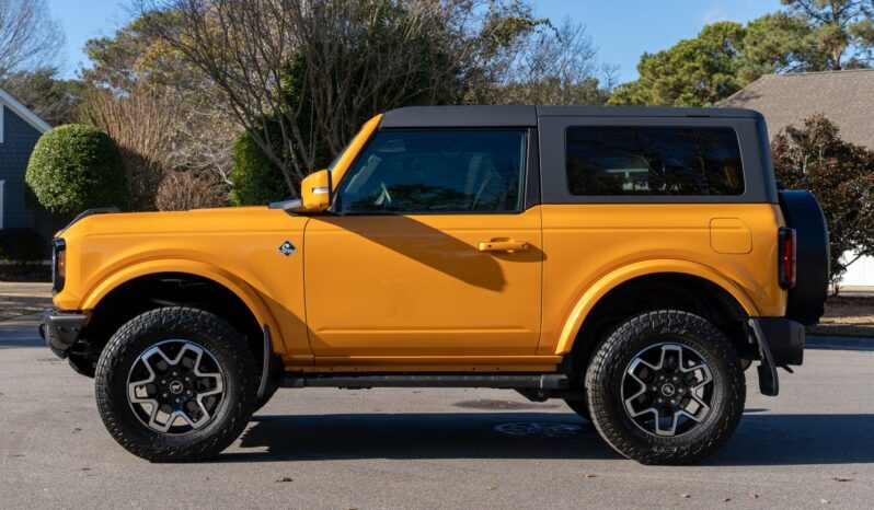 								2022 Ford Bronco Outer Banks 2-Door full									