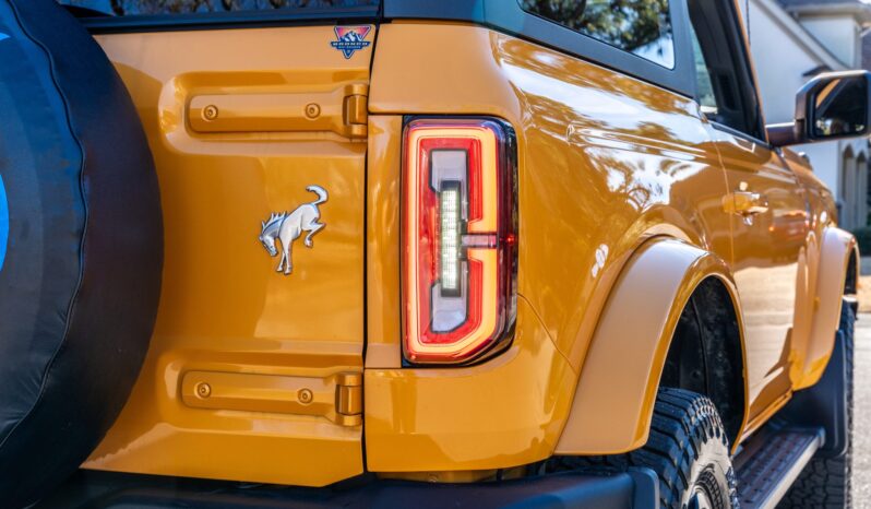 								2022 Ford Bronco Outer Banks 2-Door full									