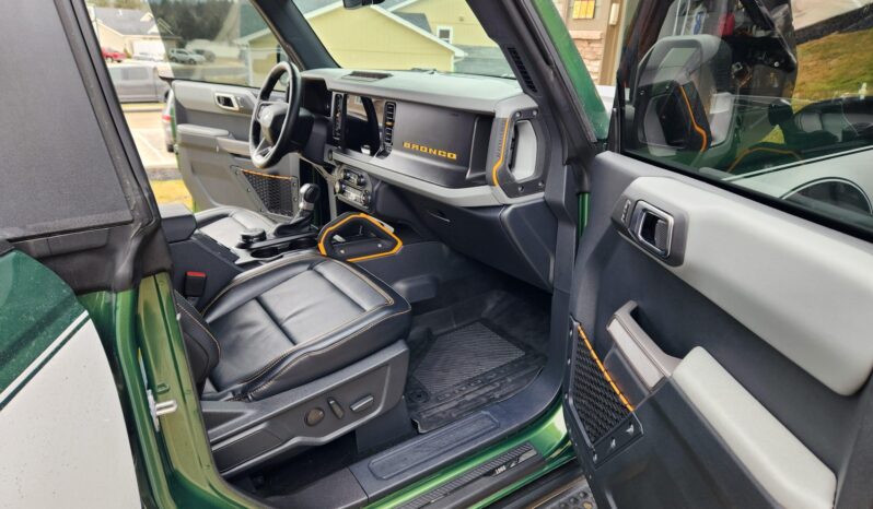 								2023 Ford Bronco Badlands V6 4-Door full									