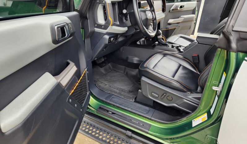 								2023 Ford Bronco Badlands V6 4-Door full									