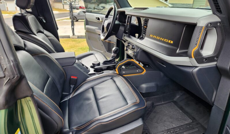 								2023 Ford Bronco Badlands V6 4-Door full									