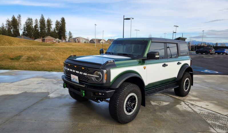 								2023 Ford Bronco Badlands V6 4-Door full									