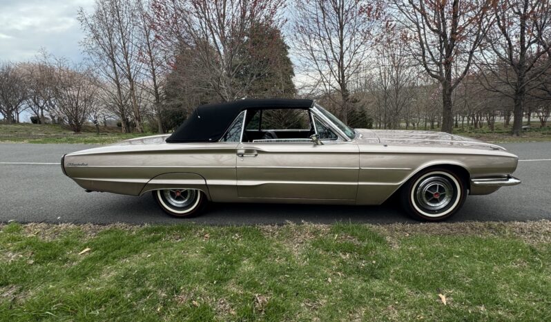 								1966 Ford Thunderbird Convertible full									