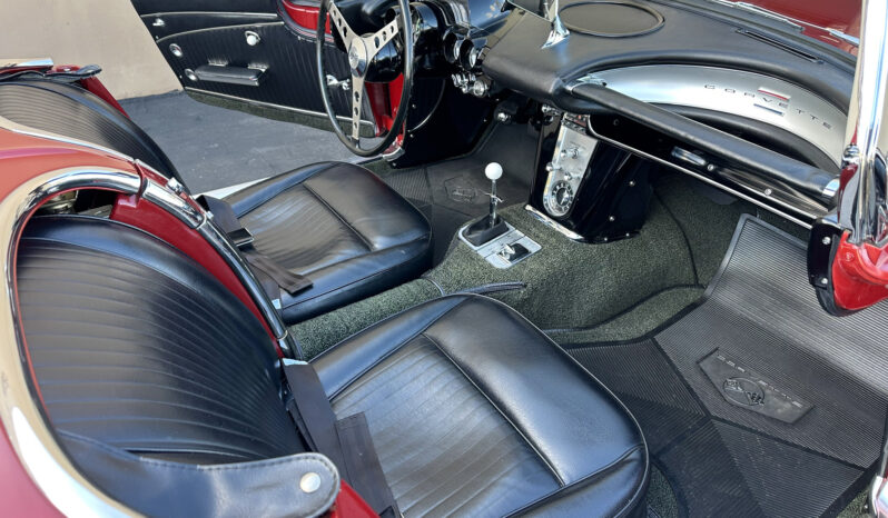 								1962 Chevrolet Corvette 327 300 4-Speed full									