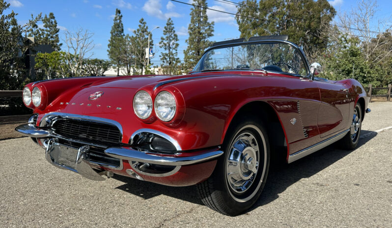 								1962 Chevrolet Corvette 327 300 4-Speed full									
