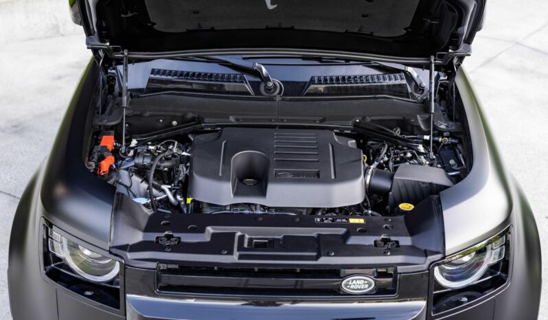 								2022 Land Rover Defender 90 X-Dynamic S full									