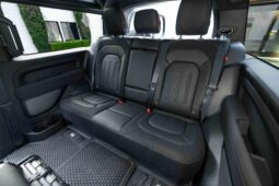 										2022 Land Rover Defender 90 X-Dynamic S full									