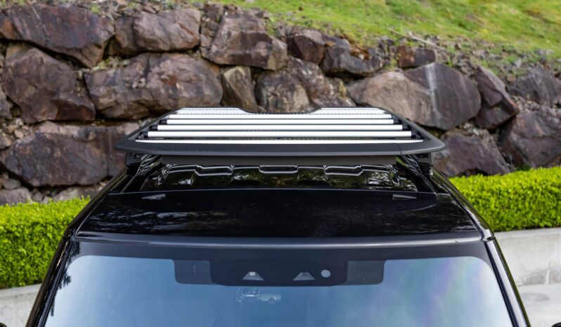 								2022 Land Rover Defender 90 X-Dynamic S full									