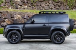 										2022 Land Rover Defender 90 X-Dynamic S full									