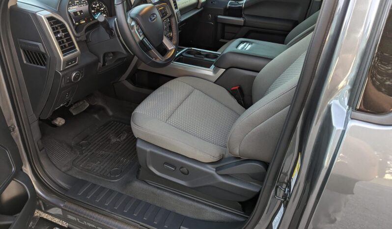 								2022 Ford F-450 Super Duty XLT 4×4 full									