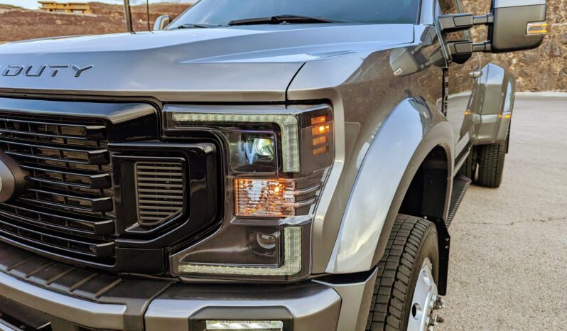 								2022 Ford F-450 Super Duty XLT 4×4 full									