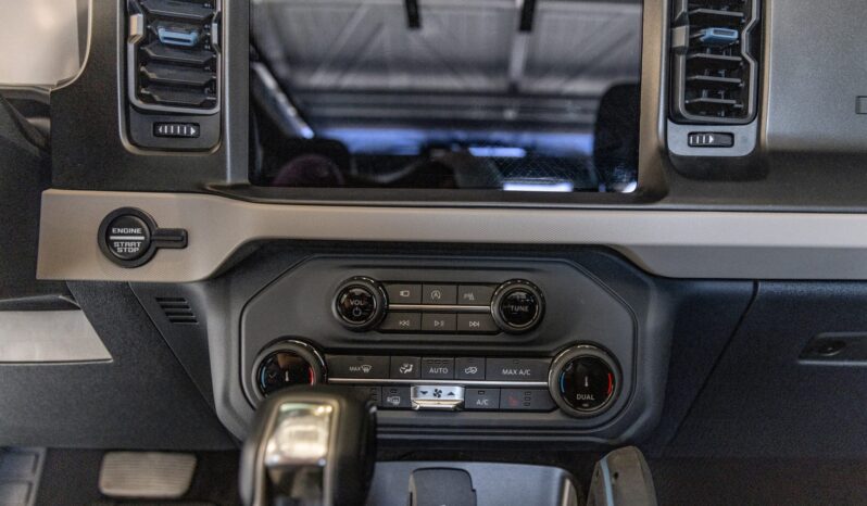 								2022 Ford Bronco Wildtrak V6 4-Door full									