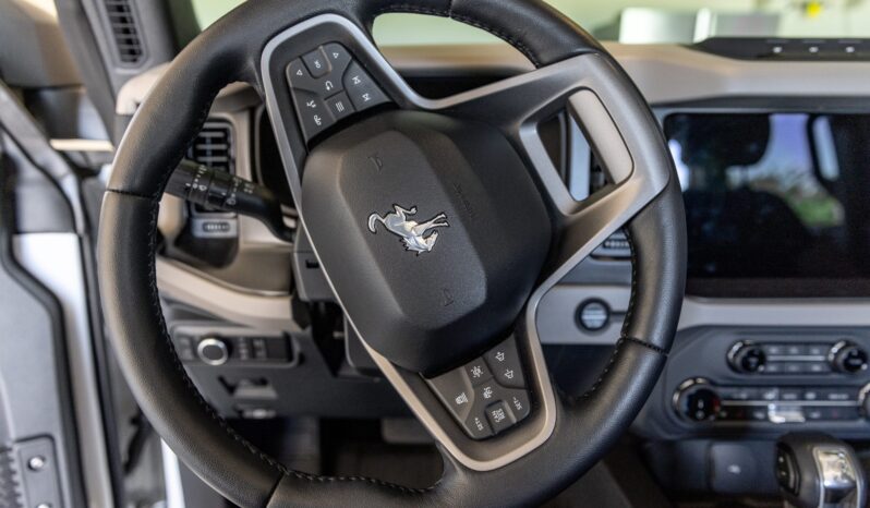 								2022 Ford Bronco Wildtrak V6 4-Door full									