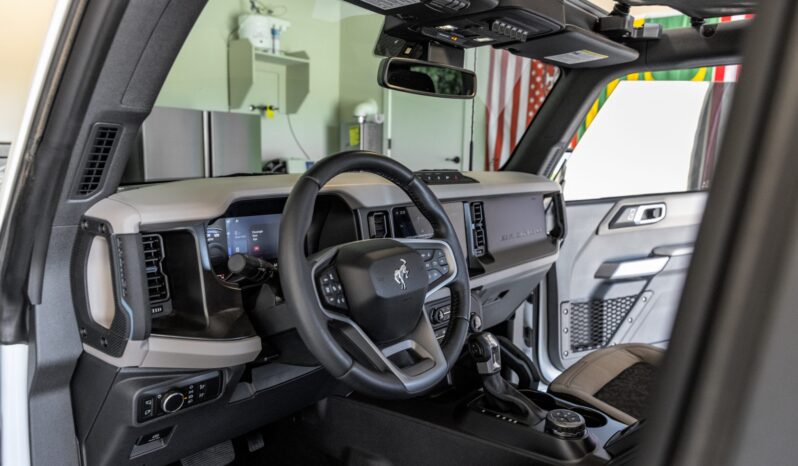 								2022 Ford Bronco Wildtrak V6 4-Door full									