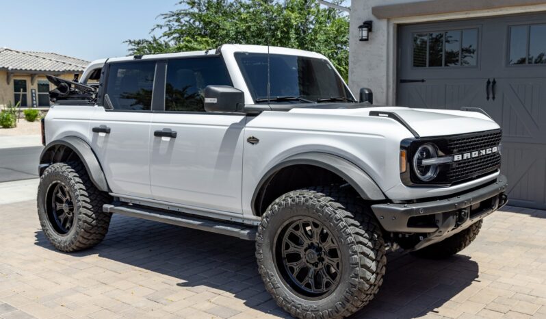 								2022 Ford Bronco Wildtrak V6 4-Door full									