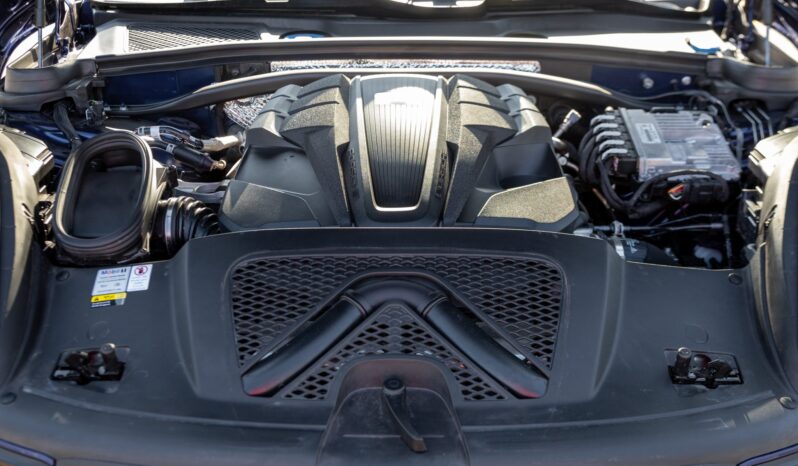 								2022 Porsche Macan GTS full									