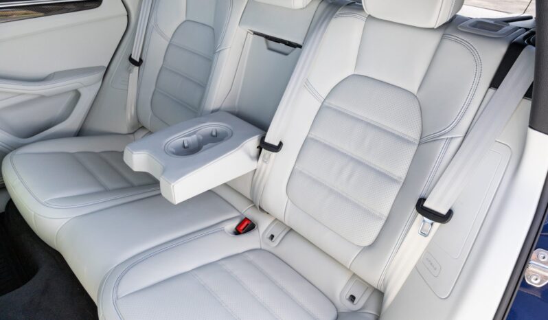 								2022 Porsche Macan GTS full									