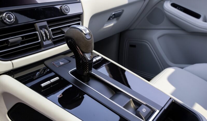 								2022 Porsche Macan GTS full									