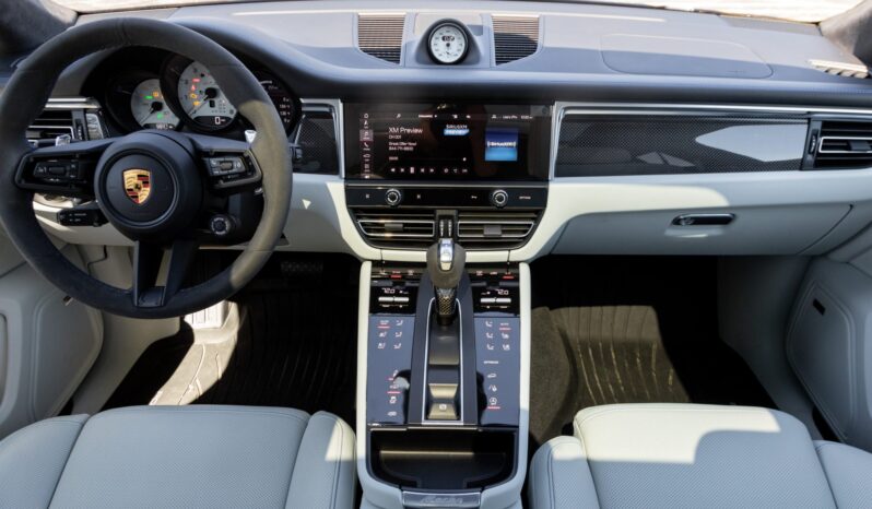 								2022 Porsche Macan GTS full									